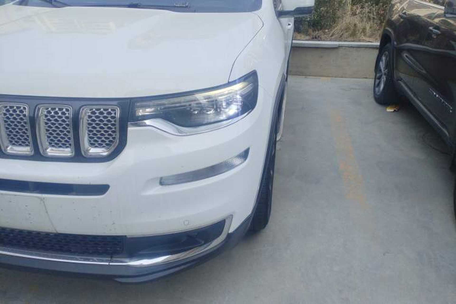 Used Jeep Grand Commander 2018 2.0T Four-Wheel Drive Enjoyment Edition China VI Left Front Headlight