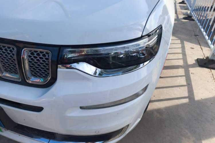 Used Jeep Grand Commander 2018 2.0T Four-Wheel Drive Smart Enjoyment Version China VI Left Front Headlight