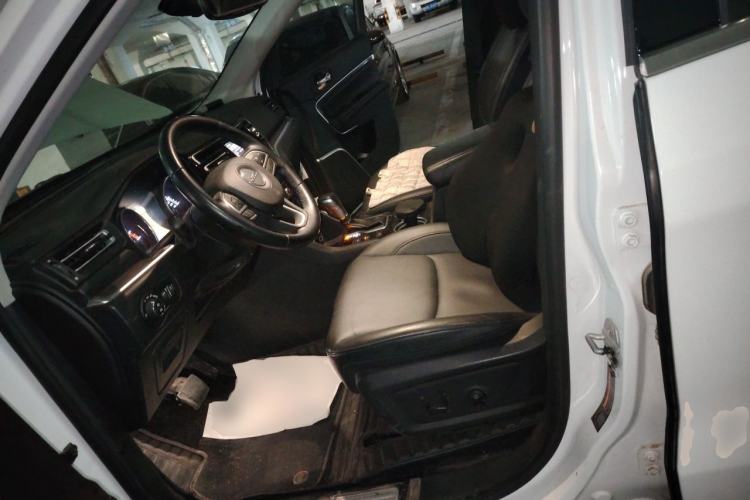 Used Jeep Grand Commander 2018 2.0T Four-Wheel Drive Enjoyment Edition China VI Left Front Seat