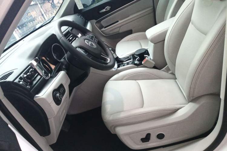 Used Jeep Grand Commander 2018 2.0T Four-Wheel Drive Smart Enjoyment Version China V Emission Standard Left Front Seat