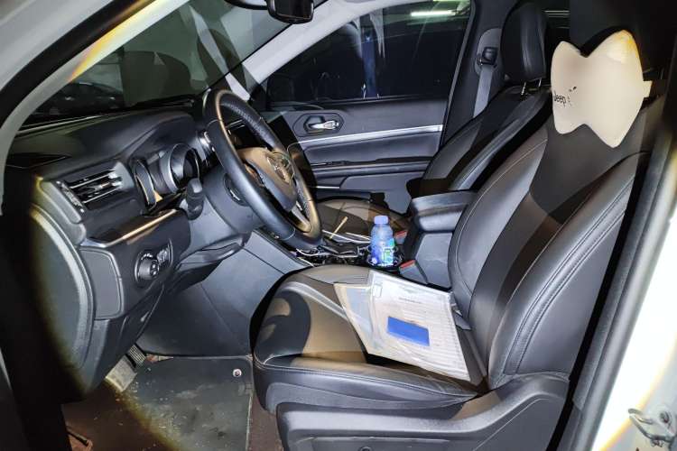 Used Jeep Grand Commander 2018 2.0T Four-Wheel Drive Enjoyment Edition China VI Left Front Seat