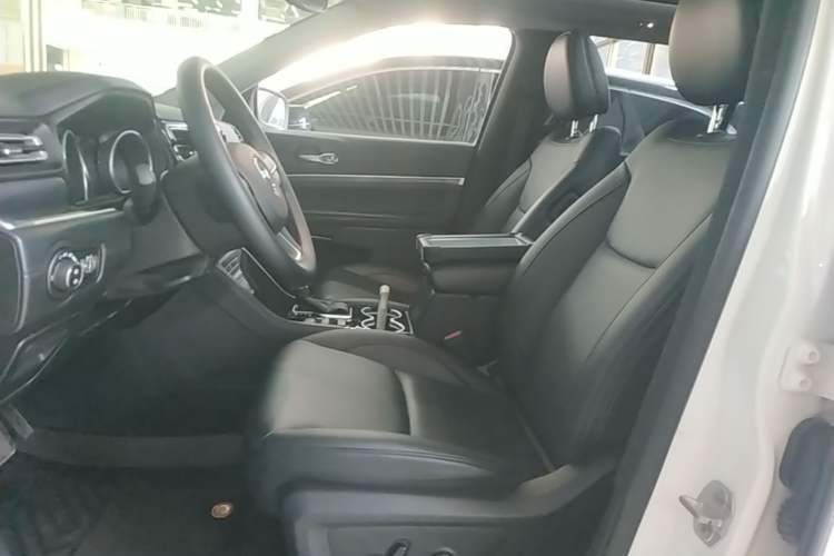 Used Jeep Grand Commander 2018 2.0T Two-Wheel Drive Enjoy Edition China V Left Front Seat