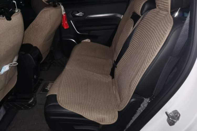 Used Jeep Grand Commander 2018 2.0T Four-Wheel Drive Premium Navigation Version China V Left Rear Seat