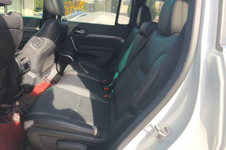Used Jeep Grand Commander 2018 2.0T Four-Wheel Drive Smart Enjoyment Version China VI Left Rear Seat