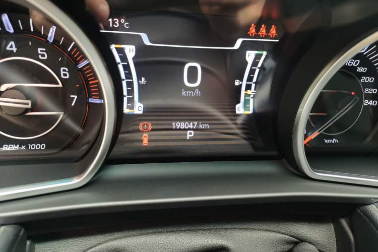 Used Jeep Grand Commander 2018 2.0T Four-Wheel Drive Prestige Edition China V Odometer Close Up