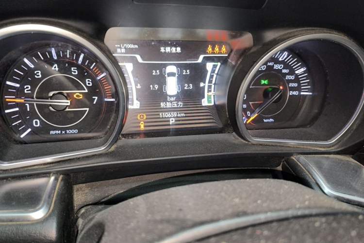 Used Jeep Grand Commander 2018 2.0T Four-Wheel Drive Prestige Edition China V Odometer Close Up