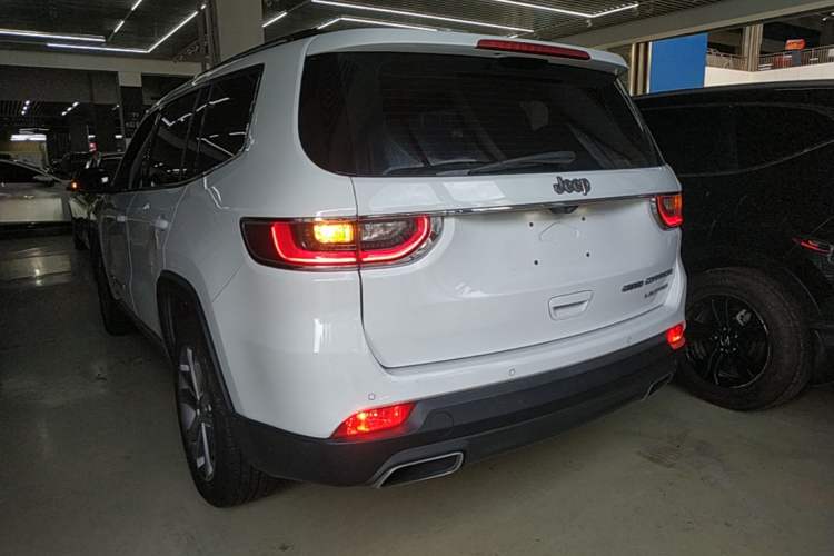 Used Jeep Grand Commander 2018 2.0T Two-Wheel Drive Enjoy Edition China V Rear