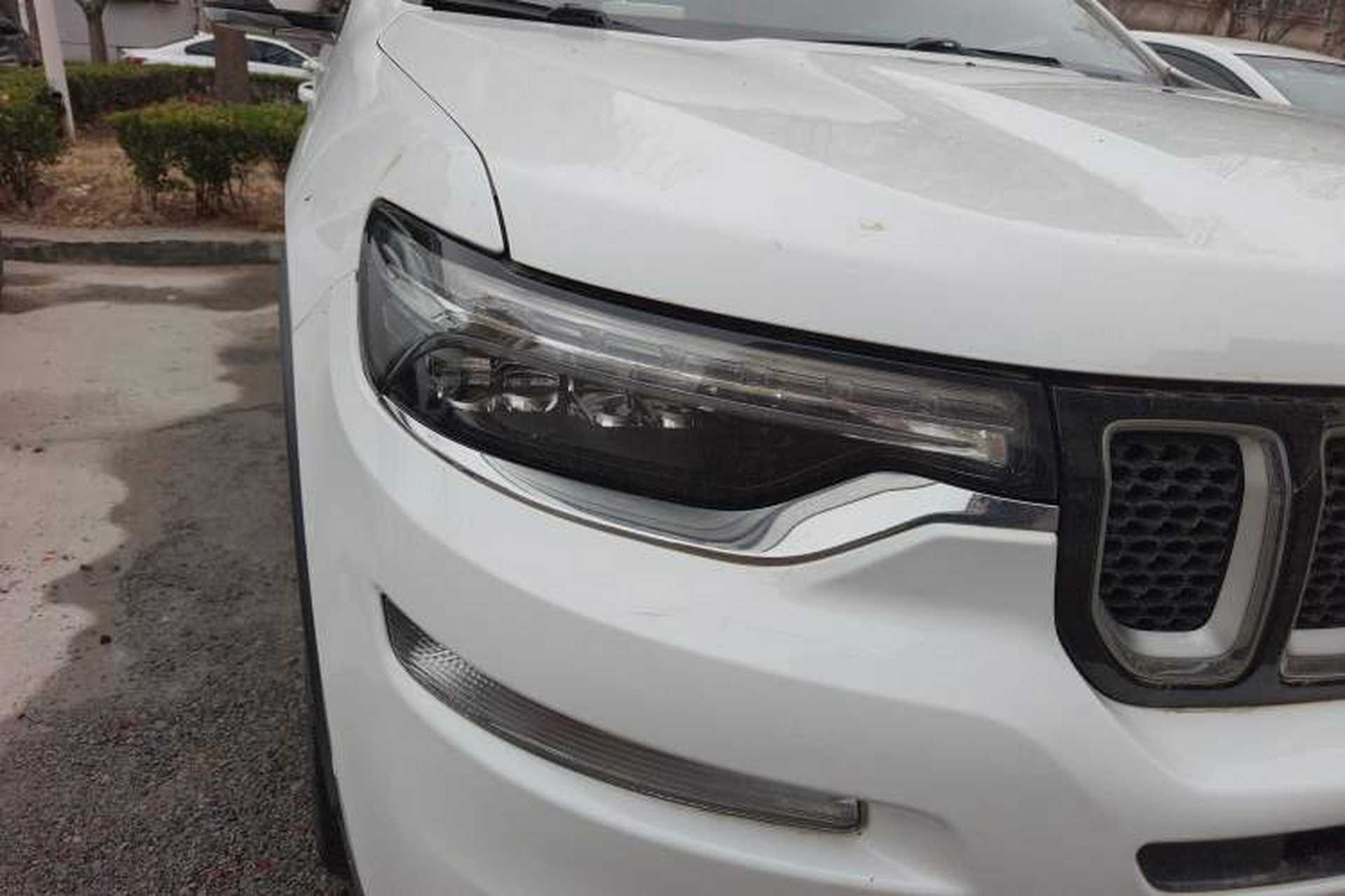 Used Jeep Grand Commander 2018 2.0T Four-Wheel Drive Prestige Edition China V Right Front Headlight