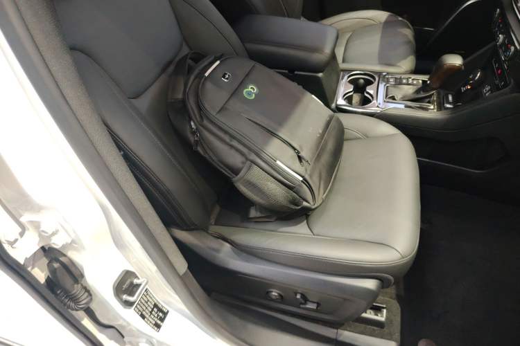 Used Jeep Grand Commander 2018 2.0T Four-Wheel Drive Premium Navigation Version China V Right Front Seat
