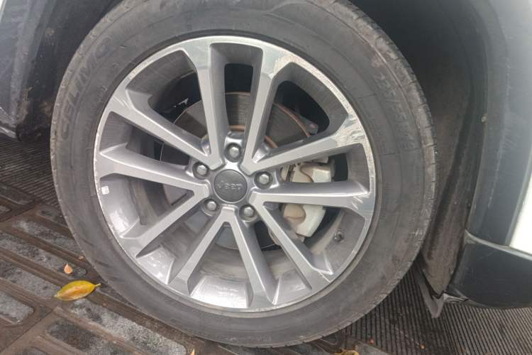 Used Jeep Grand Commander 2018 2.0T Four-Wheel Drive Enjoyment Edition China VI Right Front Wheel Hub