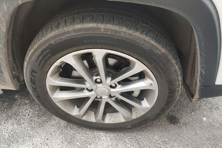 Used Jeep Grand Commander 2018 2.0T Four-Wheel Drive Premium Navigation Version China V Right Front Wheel Hub