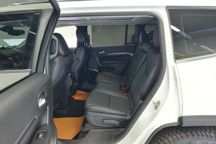 Used Jeep Grand Commander 2018 2.0T Two-Wheel Drive Enjoy Edition China V Right Rear Seat
