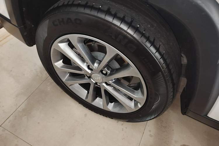 Used Jeep Grand Commander 2018 2.0T Four-Wheel Drive Prestige Edition China V Right Rear Wheel Hub