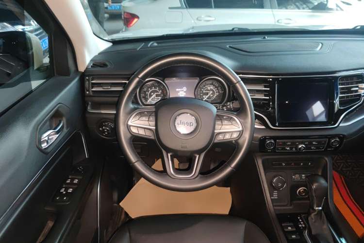 Used Jeep Grand Commander 2018 2.0T Four-Wheel Drive Prestige Edition China V Steering Wheel