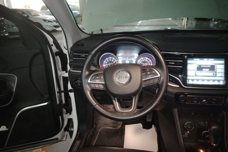 Used Jeep Grand Commander 2018 2.0T Four-Wheel Drive Enjoyment Edition China VI Steering Wheel