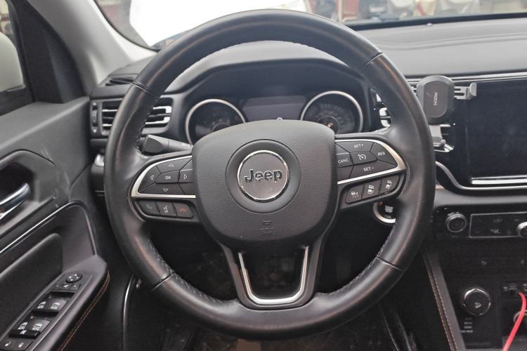 Used Jeep Grand Commander 2018 2.0T Four-Wheel Drive Smart Enjoyment Version China VI Steering Wheel