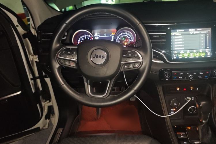 Used Jeep Grand Commander 2018 2.0T Four-Wheel Drive Smart Enjoyment Version China V Emission Standard Steering Wheel