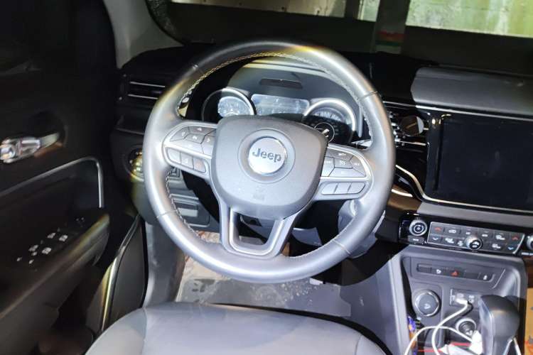 Used Jeep Grand Commander 2018 2.0T Four-Wheel Drive Enjoyment Edition China VI Steering Wheel