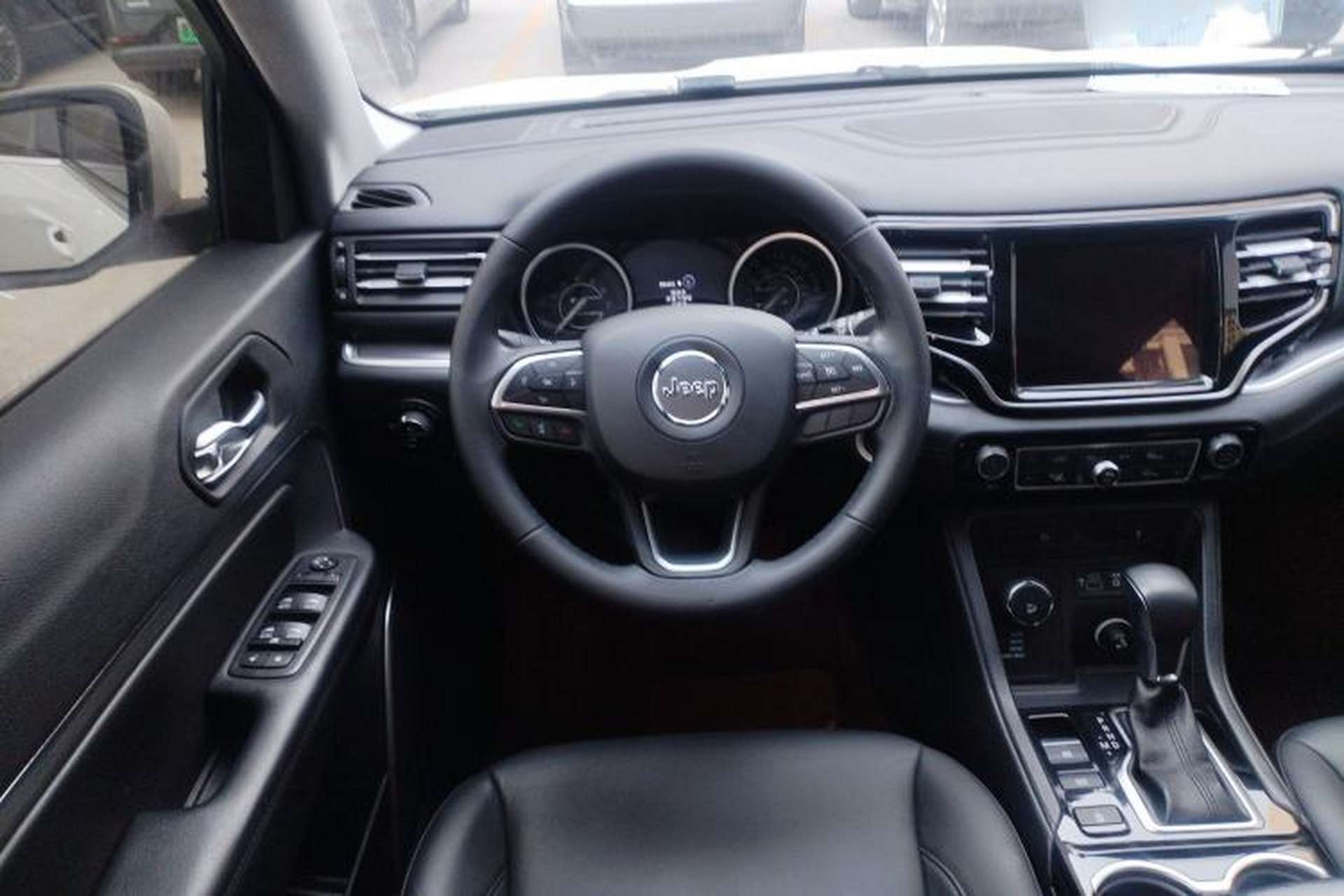 Used Jeep Grand Commander 2018 2.0T Four-Wheel Drive Enjoyment Edition China VI Steering Wheel