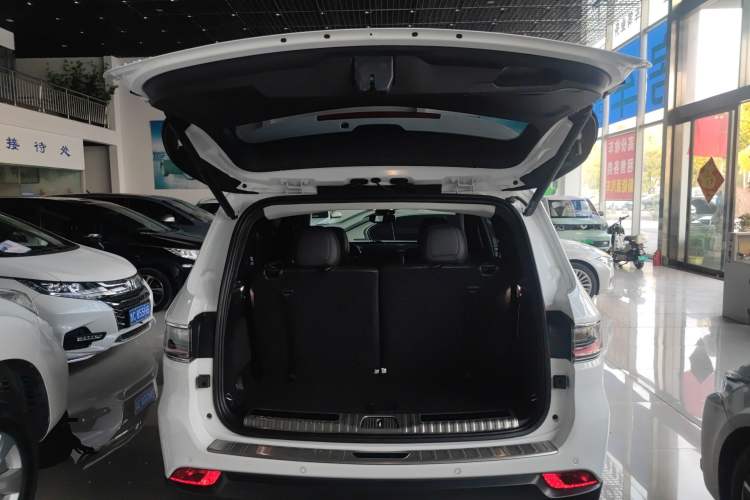 Used Jeep Grand Commander 2018 2.0T Four-Wheel Drive Prestige Edition China V Trunk