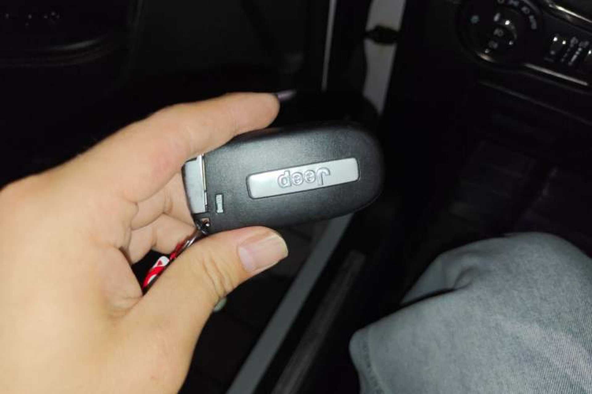 Used Jeep Grand Commander 2018 2.0T Four-Wheel Drive Smart Enjoyment Version China VI Vehicle Key