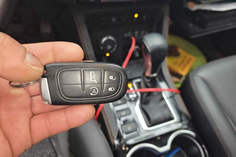 Used Jeep Grand Commander 2018 2.0T Four-Wheel Drive Smart Enjoyment Version China VI Vehicle Key
