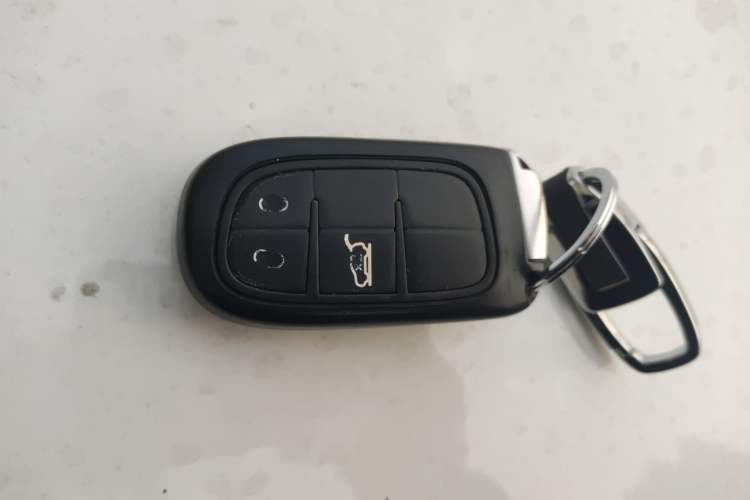 Used Jeep Grand Commander 2018 2.0T Four-Wheel Drive Premium Navigation Version China V Vehicle Key