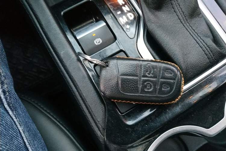Used Jeep Grand Commander 2018 2.0T Four-Wheel Drive Enjoyment Edition China VI Vehicle Key