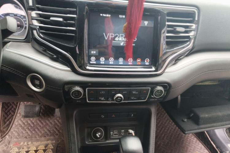 Used Jeep Grand Commander 2020 2.0T Two-Wheel Drive Elite Version Audio And AC Panel