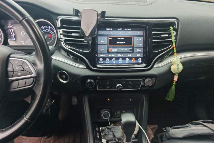 Used Jeep Grand Commander 2020 2.0T Two-Wheel Drive Elite Version Audio And AC Panel