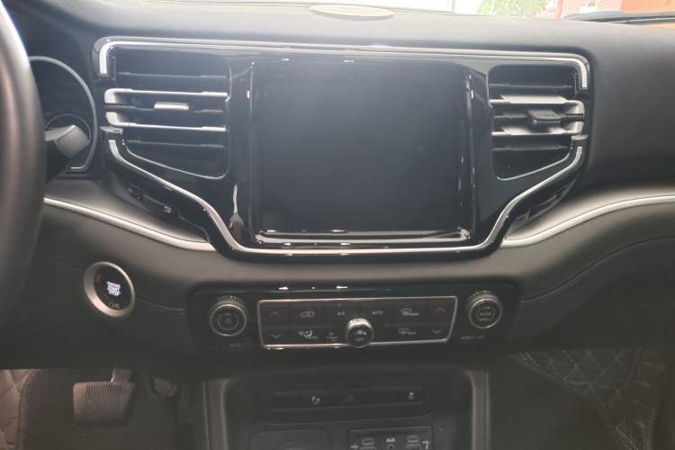 Used Jeep Grand Commander 2020 2.0T Four-Wheel Drive Elite Edition Audio And AC Panel