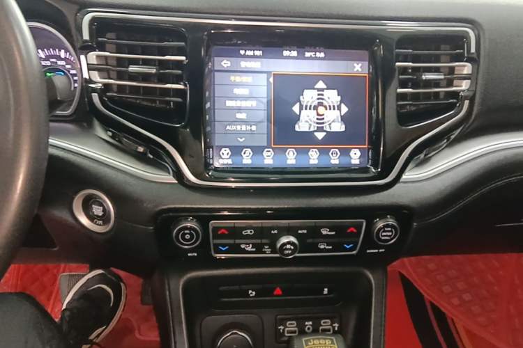 Used Jeep Grand Commander 2020 2.0T Four-Wheel Drive Elite Edition Audio And AC Panel