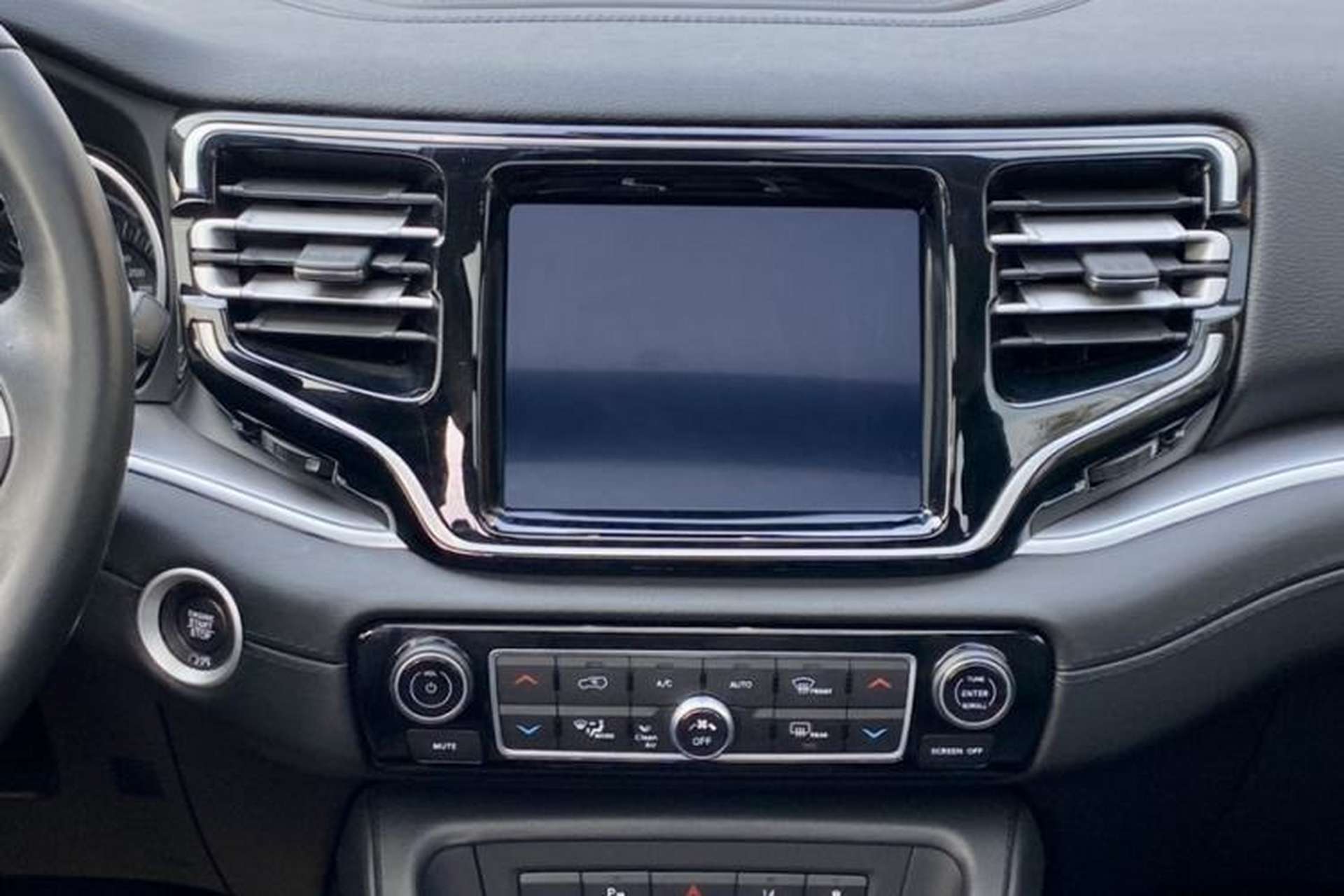 Used Jeep Grand Commander 2020 2.0T Four-Wheel Drive Elite Enhanced Edition Audio And AC Panel