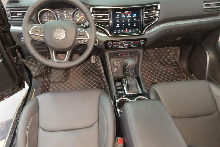Used Jeep Grand Commander 2020 2.0T Four-Wheel Drive Elite Enhanced Edition Center Console