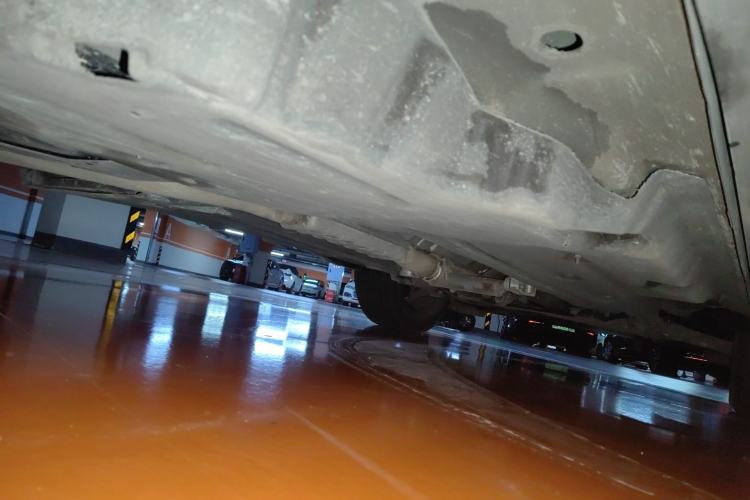Used Jeep Grand Commander 2020 2.0T Two-Wheel Drive Elite Version Chassis Rear Right