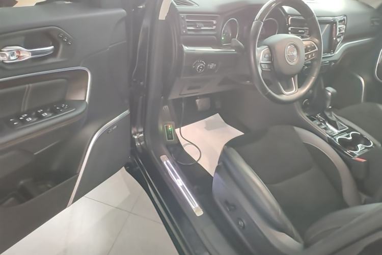 Used Jeep Grand Commander 2020 2.0T Four-Wheel Drive Flagship Edition Driver Seat