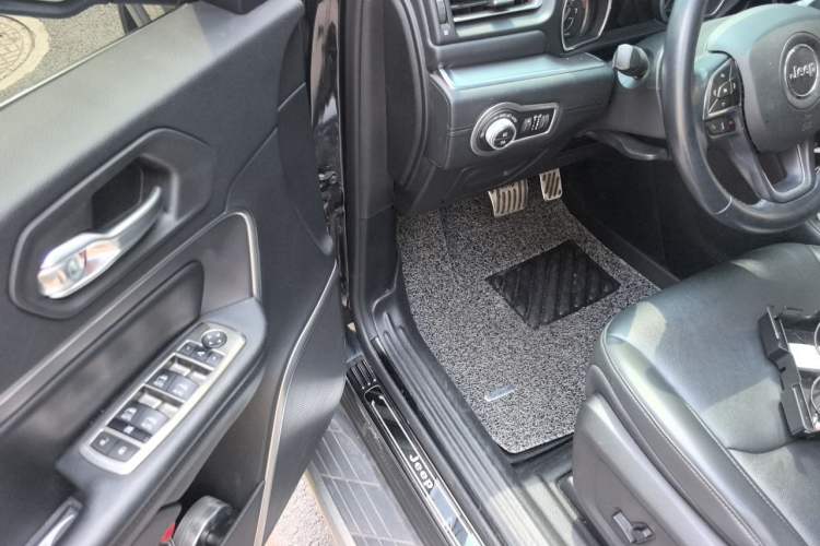 Used Jeep Grand Commander 2020 2.0T Four-Wheel Drive Elite Enhanced Edition Driver Seat