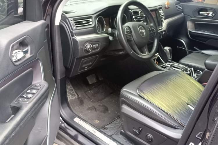Used Jeep Grand Commander 2020 2.0T Two-Wheel Drive Elite Version Driver Seat