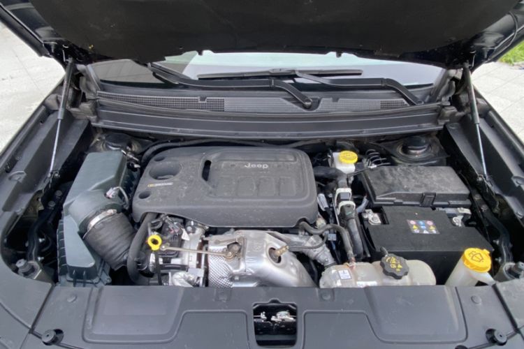 Used Jeep Grand Commander 2020 2.0T Four-Wheel Drive Flagship Edition Engine Bay
