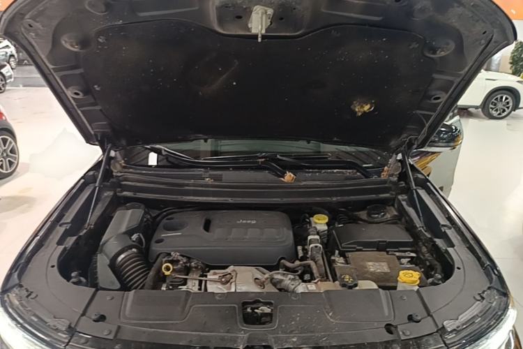 Used Jeep Grand Commander 2020 2.0T Four-Wheel Drive Elite Enhanced Edition Engine Bay