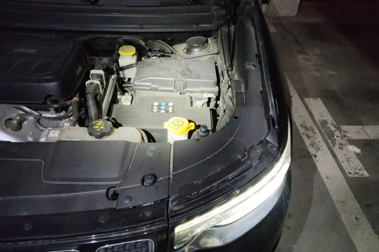 Used Jeep Grand Commander 2020 2.0T Four-Wheel Drive Elite Enhanced Edition Engine Bay Left