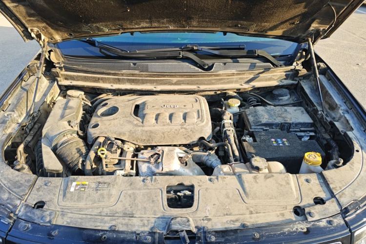 Used Jeep Grand Commander 2020 2.0T Four-Wheel Drive Elite Enhanced Edition Engine Bay