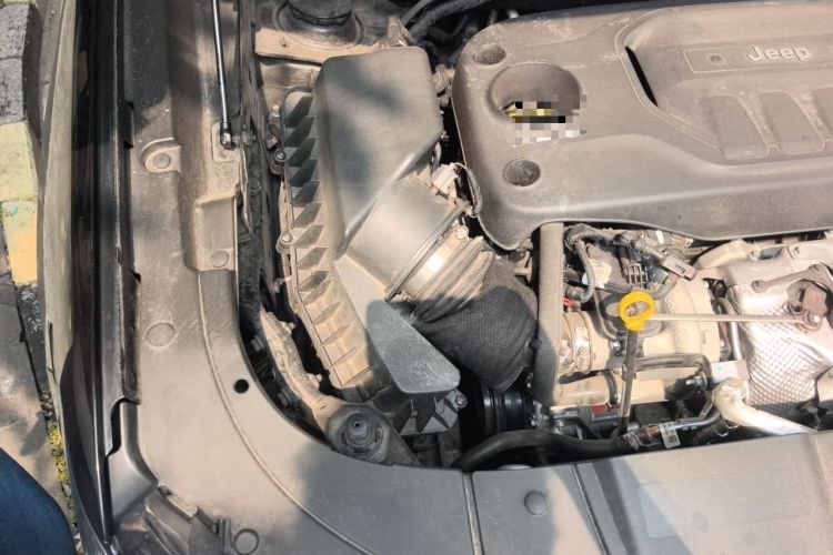 Used Jeep Grand Commander 2020 2.0T Four-Wheel Drive Elite Enhanced Edition Engine Bay Right
