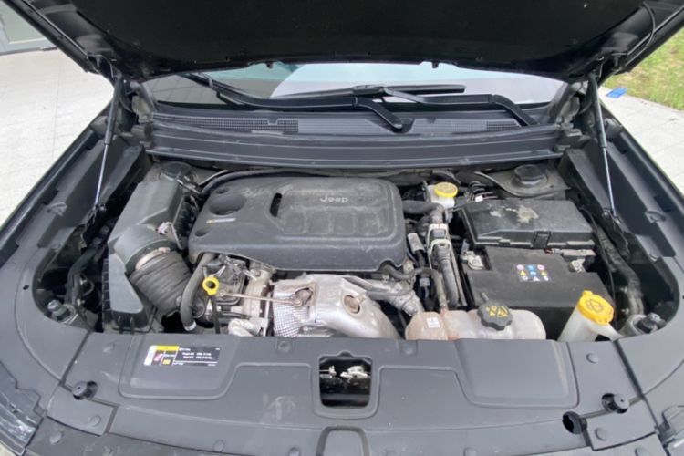Used Jeep Grand Commander 2020 2.0T Four-Wheel Drive Night Eagle Edition Engine Bay