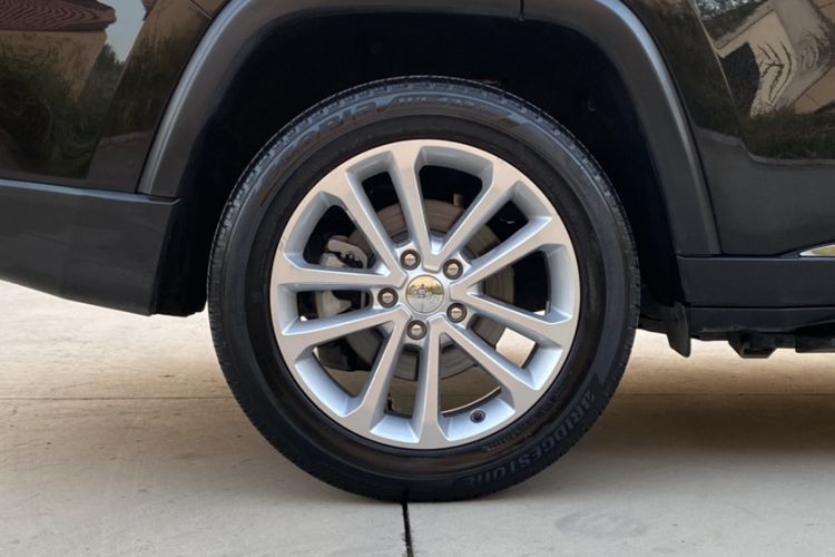 Used Jeep Grand Commander 2020 2.0T Four-Wheel Drive Elite Enhanced Edition Exterior 2