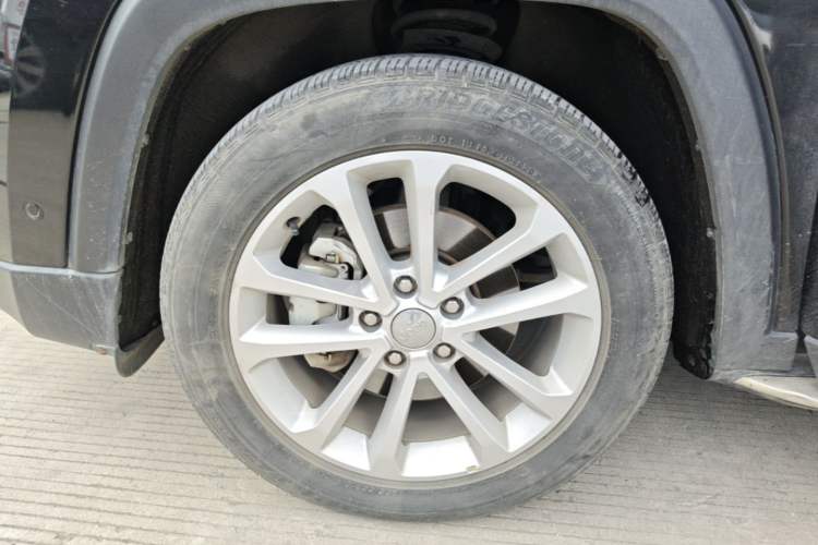 Used Jeep Grand Commander 2020 2.0T Two-Wheel Drive Elite Version Exterior 4