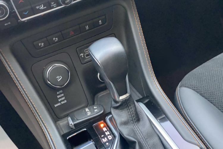 Used Jeep Grand Commander 2020 2.0T Four-Wheel Drive Flagship Edition Gear Lever