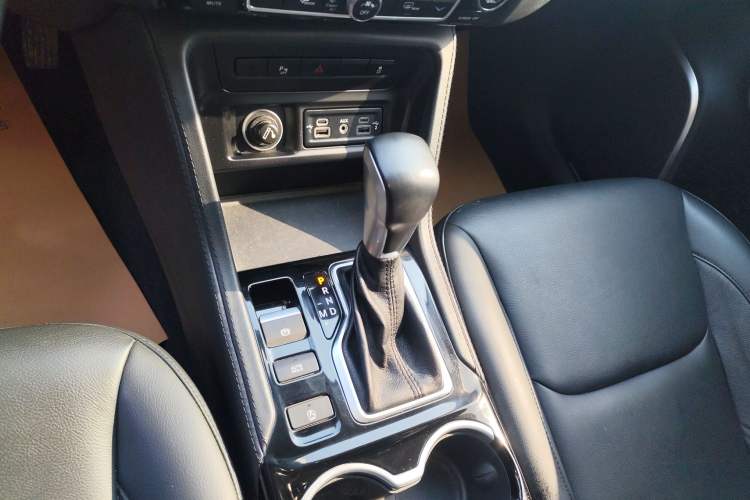 Used Jeep Grand Commander 2020 2.0T Two-Wheel Drive Elite Version Gear Lever