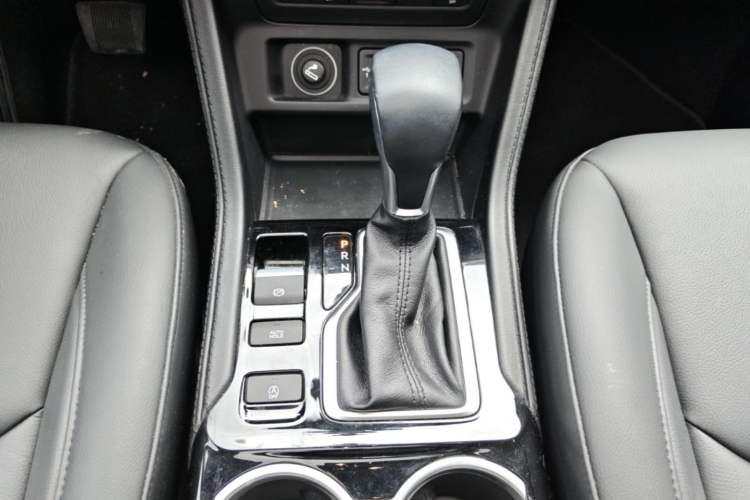 Used Jeep Grand Commander 2020 2.0T Two-Wheel Drive Elite Version Gear Lever