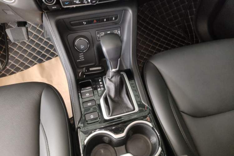 Used Jeep Grand Commander 2020 2.0T Four-Wheel Drive Elite Enhanced Edition Gear Lever